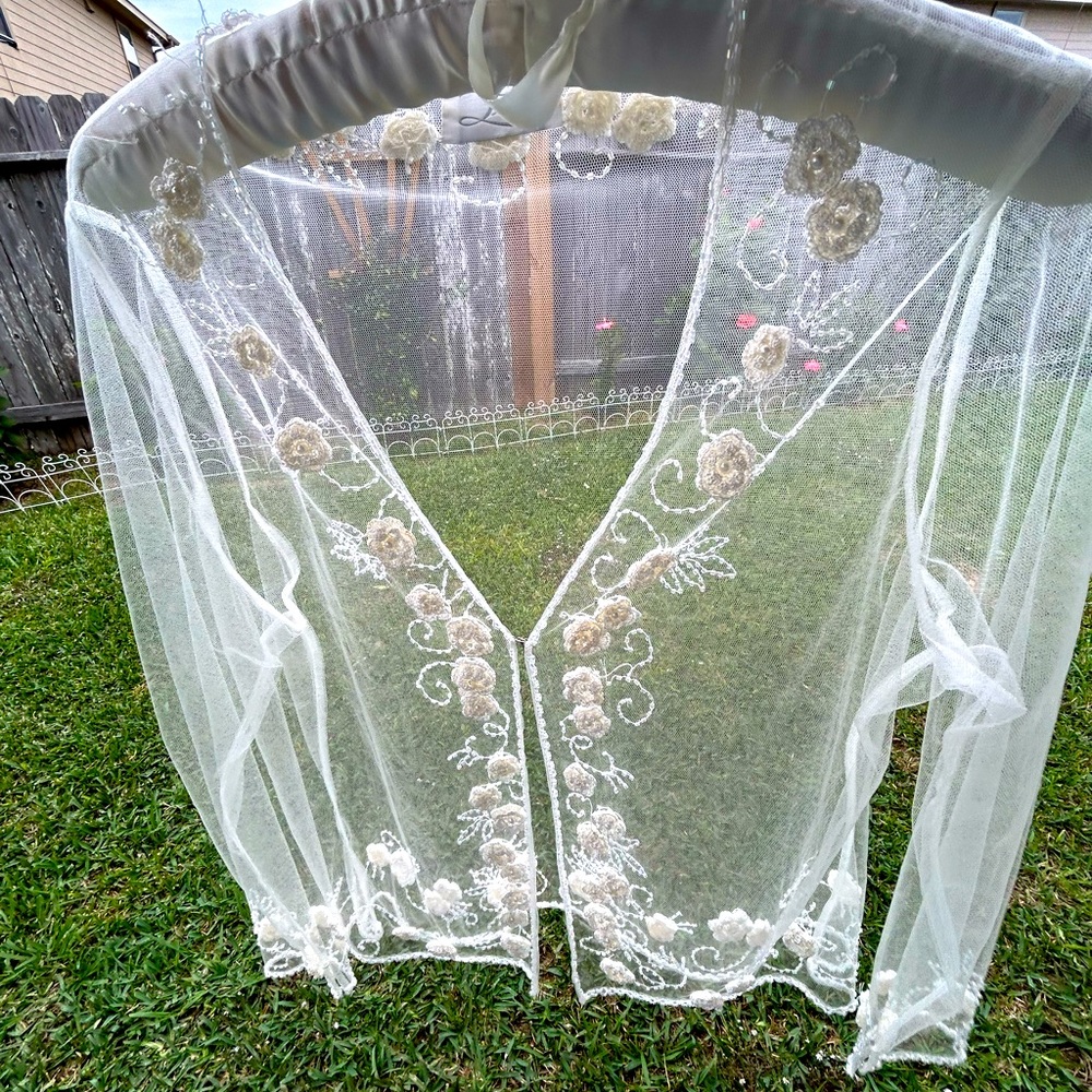 Net jacket.